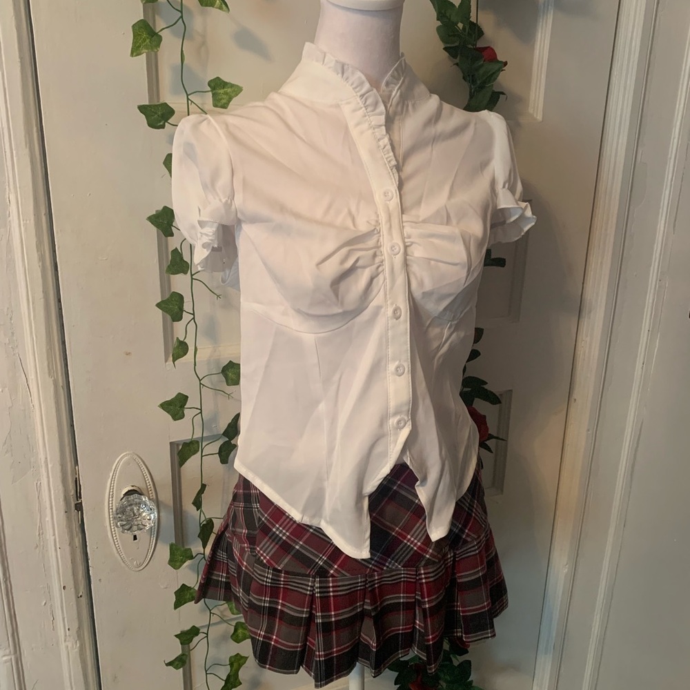 White Button-Up Blouse - Picture 4 of 6